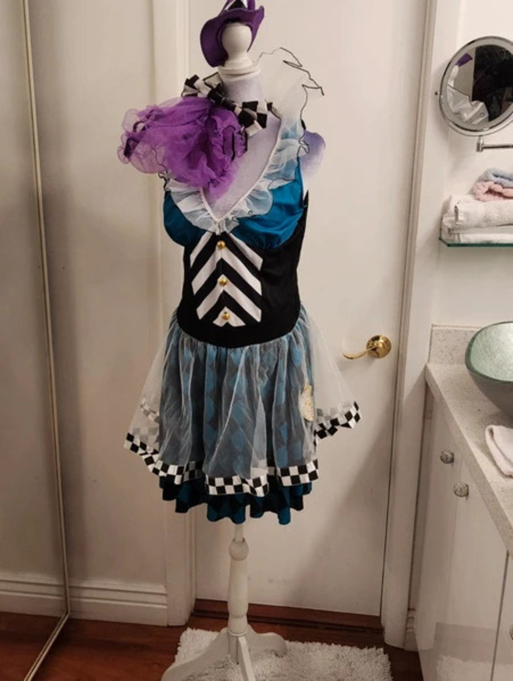 ADULT XL Costume mad tea party checkerboard dress with mini hat & tulle trim - Picture 3 of 10